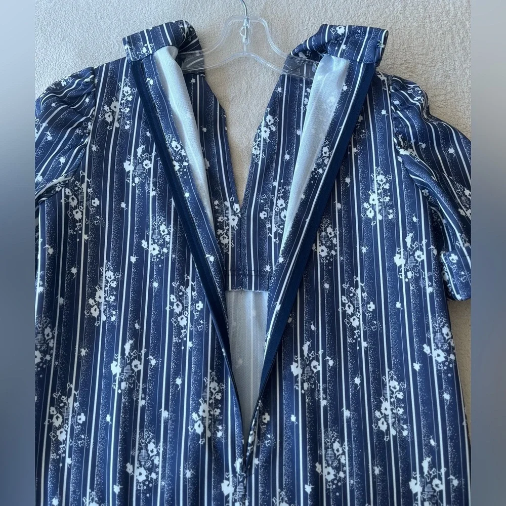 Vintage 70s Navy Floral Stripe A-Line Dress with Puff Sleeves - Picture 6 of 10